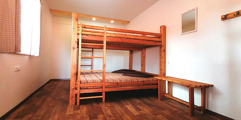 Mehrbettzimmer - Rustikale "Stüble" mit 4 bis 6 Betten für Gruppen und Familien | Foto © der BOTAGraph - Gabor BOTA